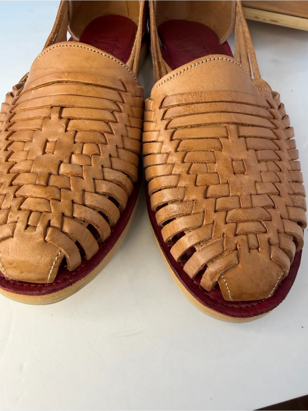Espiritu Brand Leather Huarache Slip-On Shoes with Red Insole size 8 Beautiful! - Picture 10 of 10